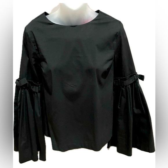 Trendy Top - Picture 2 of 3